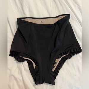 Kortni Jeane high waisted ruffle bottoms